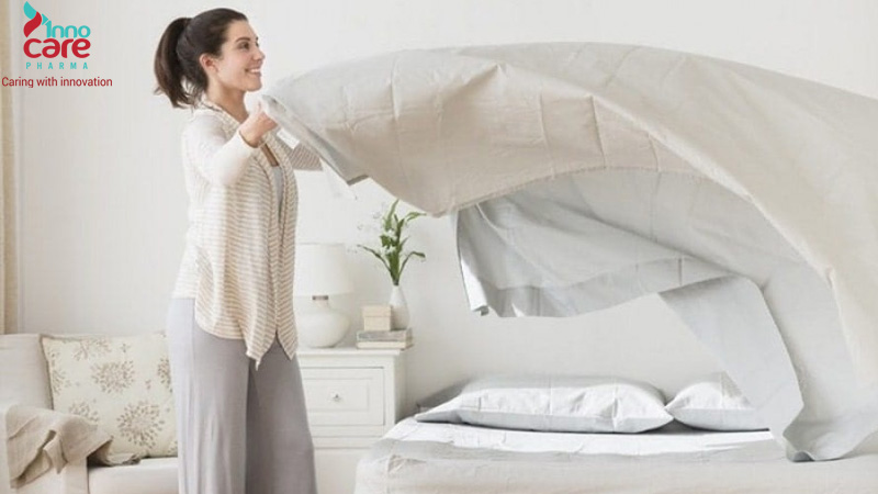 8. Vệ sinh phòng ngủ sạch sẽ 1 8. Vệ sinh phòng ngủ sạch sẽ 1