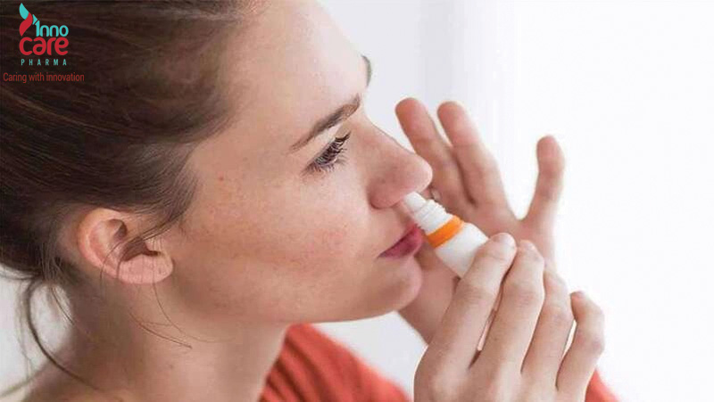 Dùng thuốc xịt mũi 1 Dùng thuốc xịt mũi 1