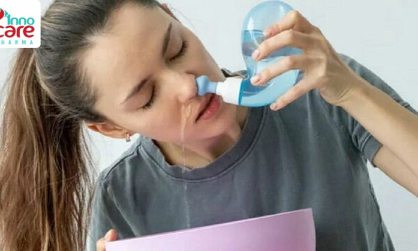Hướng dẫn chi tiết cách rửa mũi bằng nước muối sinh lý
