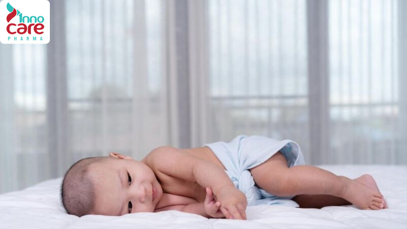 Hướng dẫn chi tiết cách rửa mũi cho trẻ bằng nước muối sinh lý