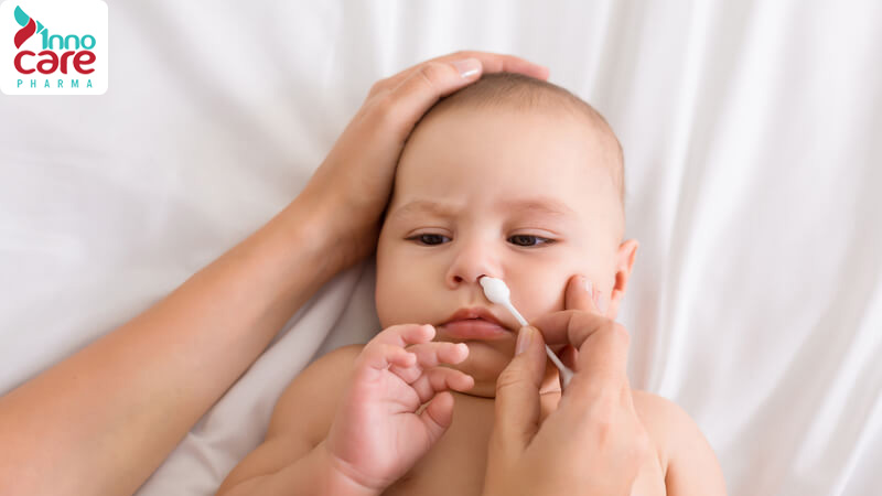 Hướng dẫn chi tiết từng bước rửa mũi an toàn 5 Hướng dẫn cách rửa mũi cho trẻ dưới 1 tuổi an toàn