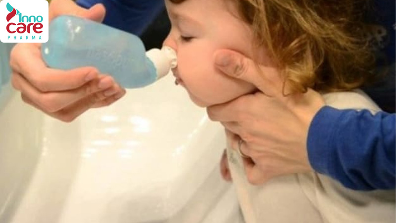 4. Lưu ý quan trọng để tránh tổn thương niêm mạc mũi 1 Hướng dẫn cách vệ sinh, rửa mũi cho bé dưới 3 tuổi sạch và an toàn